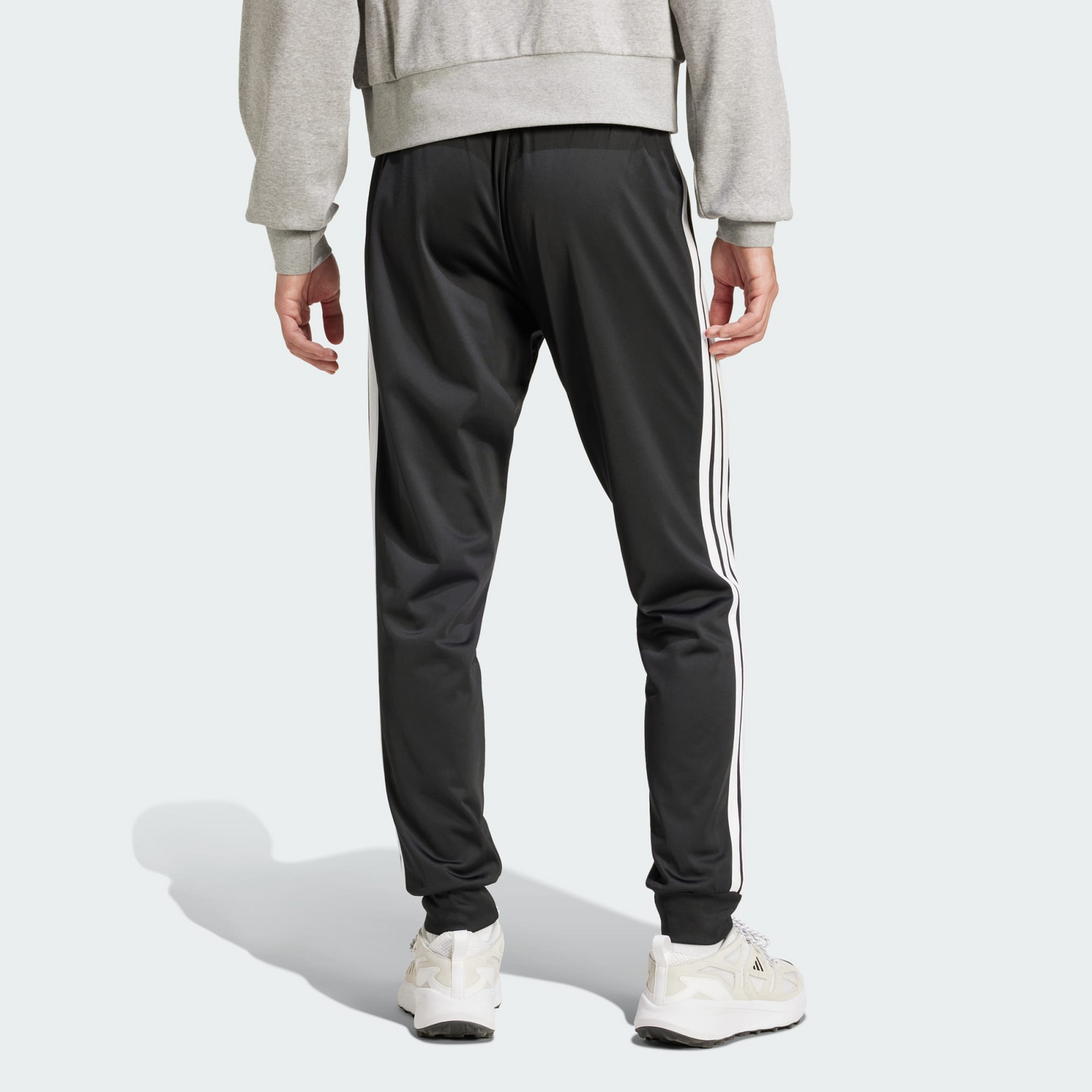 3-Stripes Tricot Regular Tapered Track Pants | Adidas | Men | Trozer |