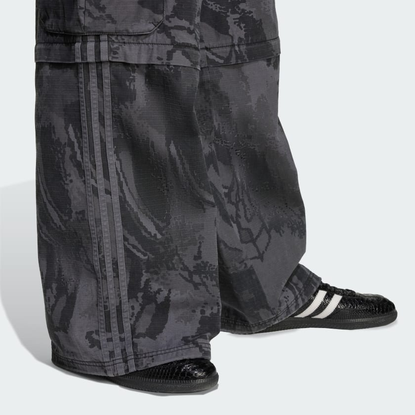 Zip-Off Cargo Pants | ADIDAS | WELLSTOW | MEN | PANT |