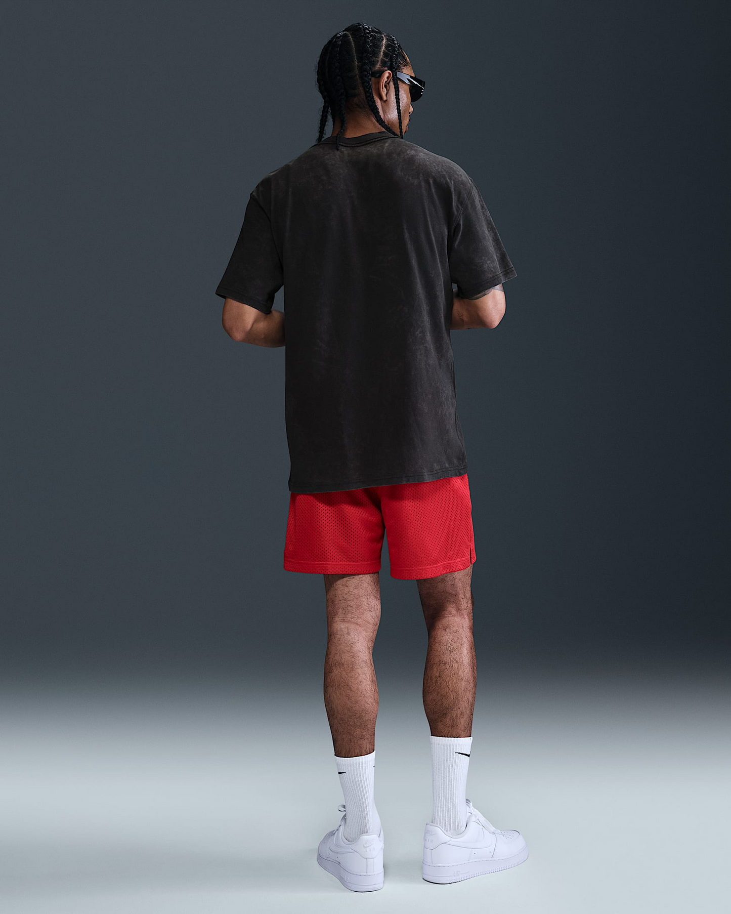 WELLSTOW T-Shirts / Nike / Black / Men /