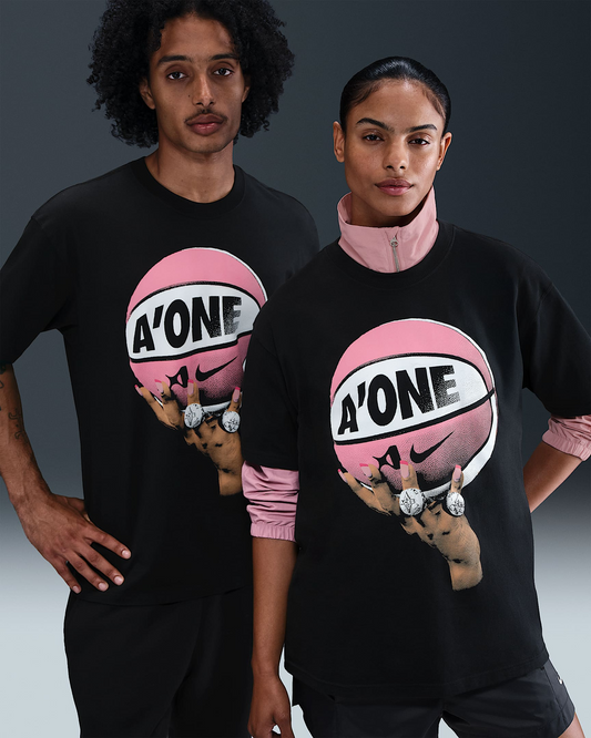Nike T-Shirt Men's & Women's / Black / Adults / WellStow/