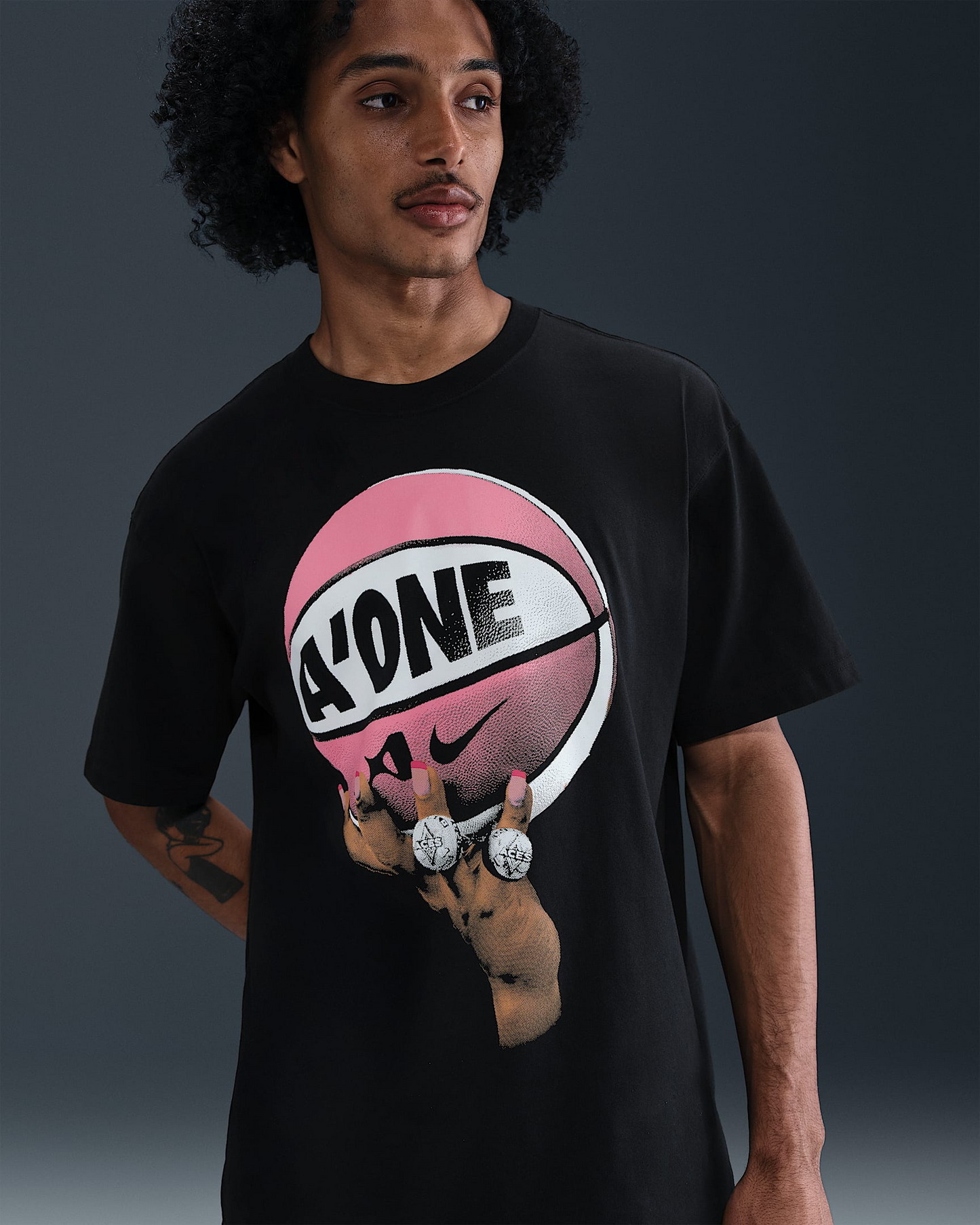 Nike T-Shirt Men's & Women's / Black / Adults / WellStow/