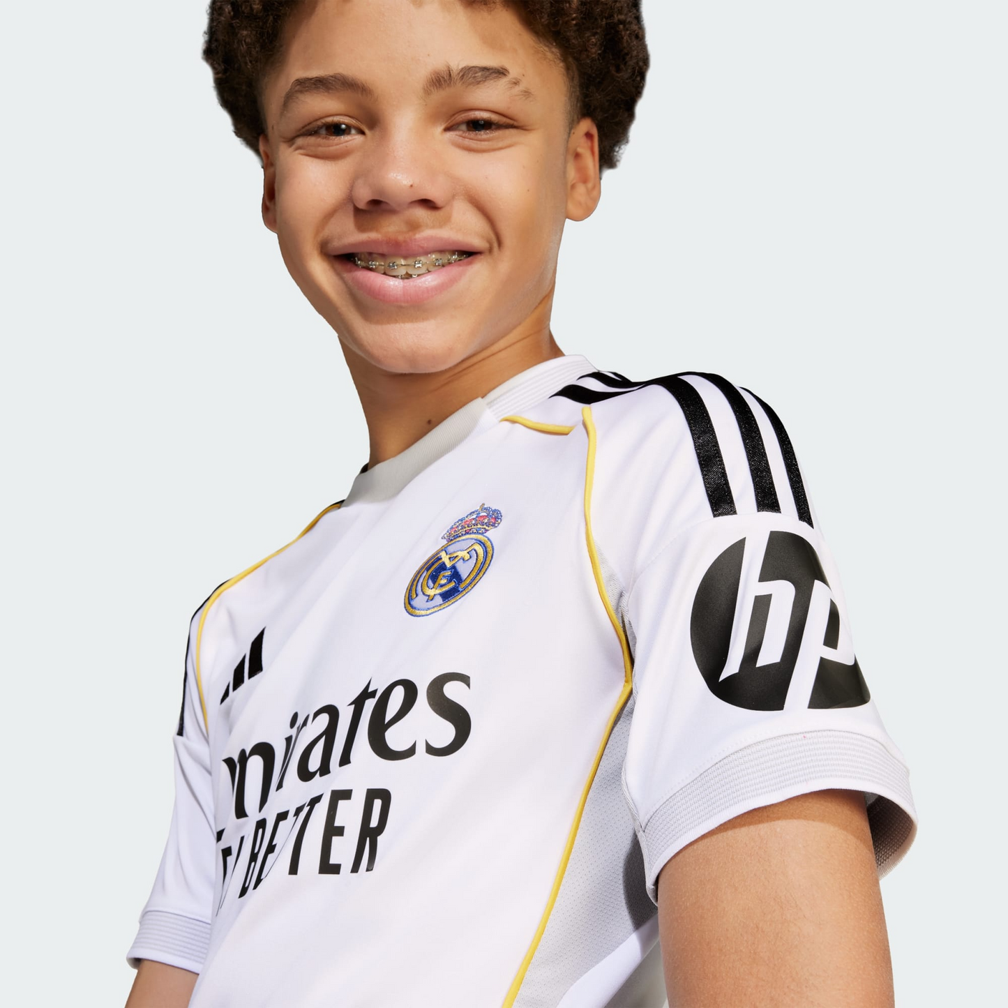 Real Madrid 25/26 Home Jersey Kids | Adidas | Wellstow |